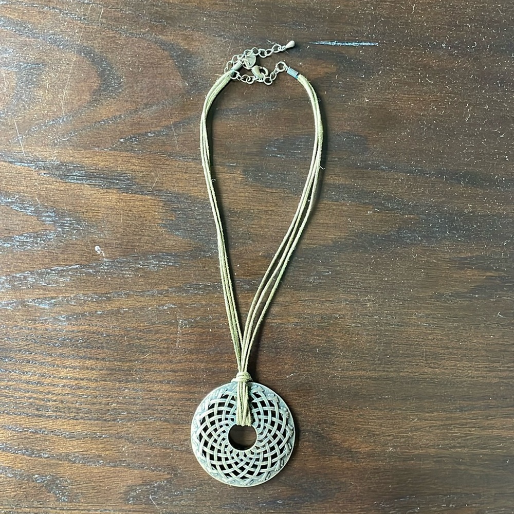 Lia Sophia Celtic Weave Design Pendant Green Adjustable Rope Necklace